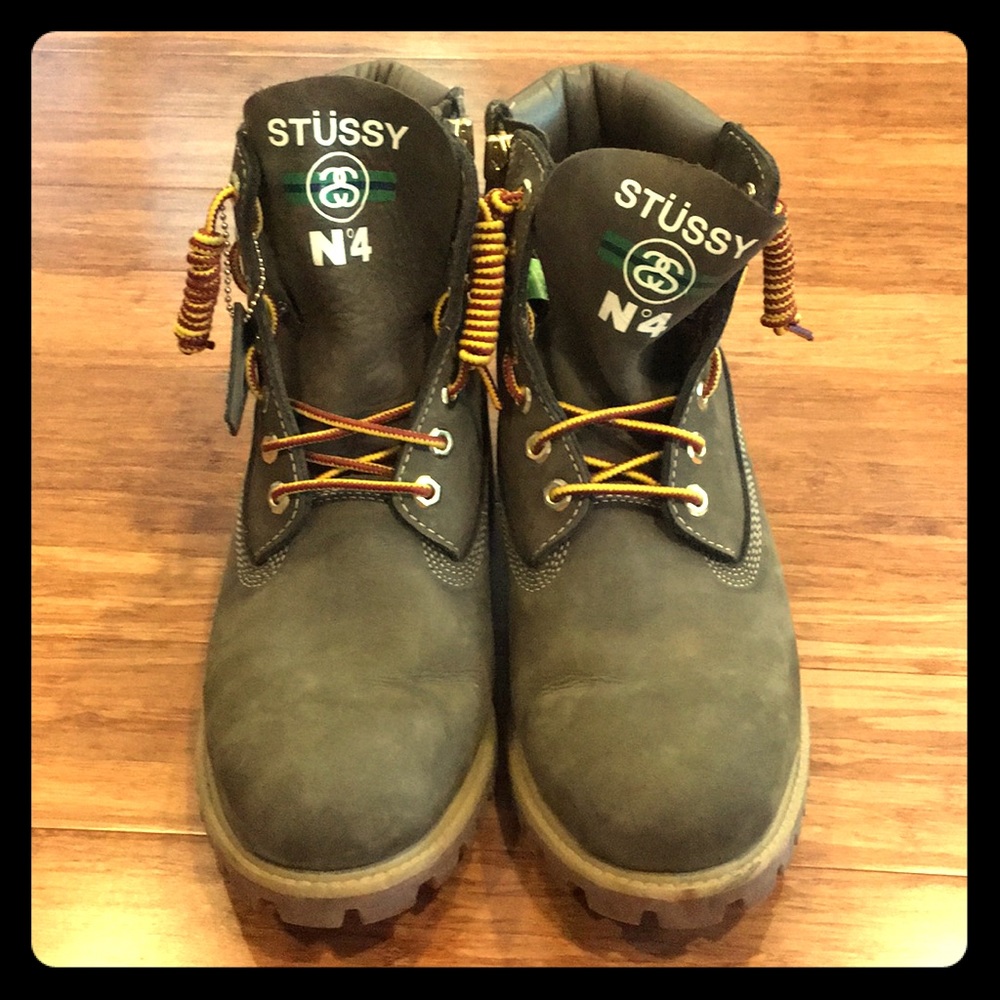 STUSSY NO. 4 Timberlands SZ 9.5 M OLIVE